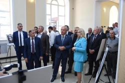 Участники XIII Конференции Северо-Кавказской Парламентской Ассоциации коллектив Государственного ансамбля песни и танца «Дагестан»